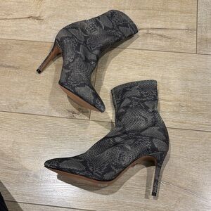 SCHUTZ Fafine Green Snake-Print Pointed Toe Sock Boots